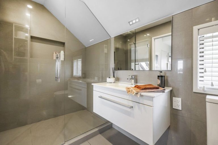 Photo of property in 25 Granville Terrace, Belleknowes, Dunedin, 9011