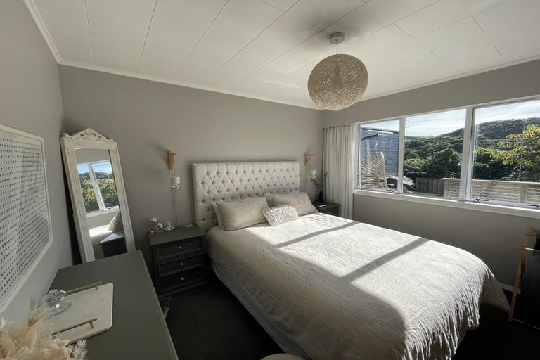 Photo of property in 71 Waipounamu Drive, Kelson, Lower Hutt, 5010