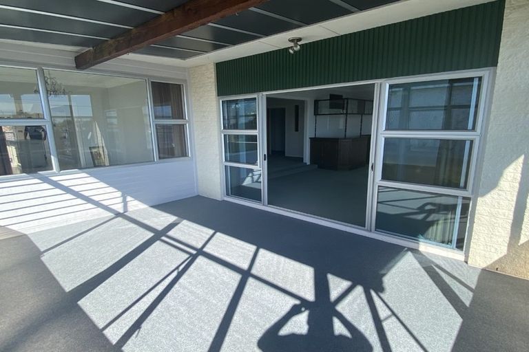 Photo of property in 7 Waimea Street, Westown, New Plymouth, 4310