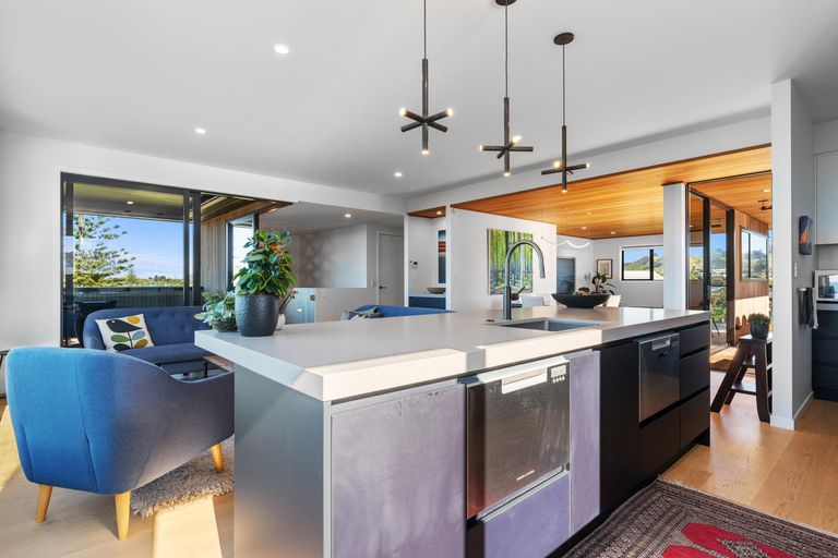 Photo of property in 105 Dillon Street, Waihi Beach, 3611