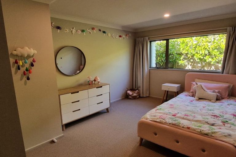 Photo of property in 46 Staithes Drive North, Whitby, Porirua, 5024
