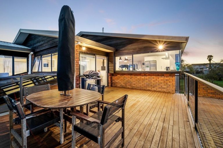 Photo of property in 5 Kowhai Road, Whenuapai, Auckland, 0618