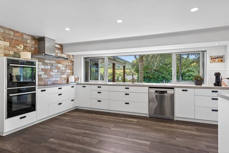 Photo of property in 589 Ngunguru Road, Glenbervie, Whangarei, 0173