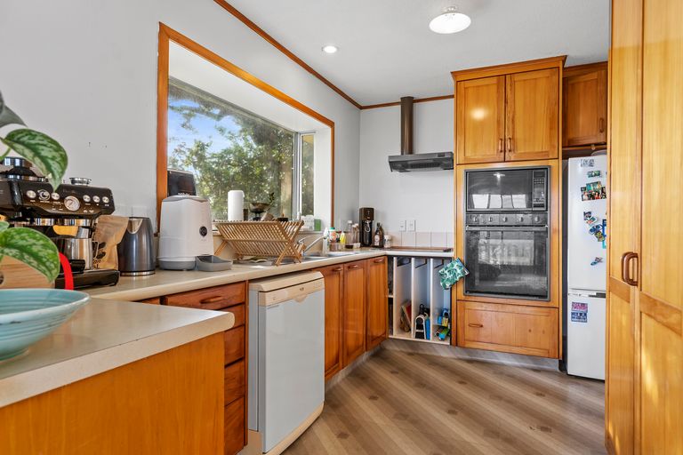 Photo of property in 13 Long Street, Raglan, 3225