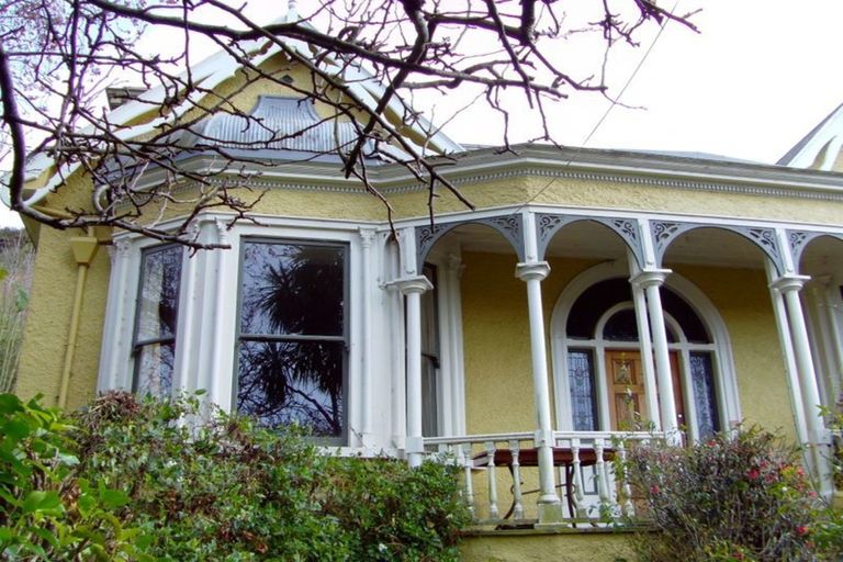 Photo of property in 90 Queen Street, North Dunedin, Dunedin, 9016