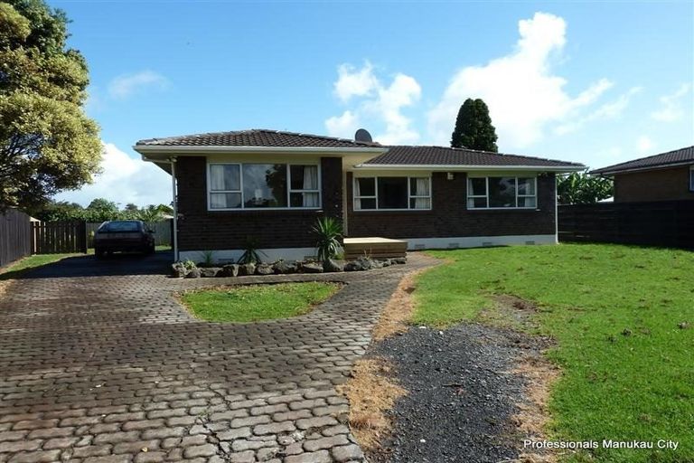 Photo of property in 27 John Walker Drive, Manurewa, Auckland, 2102
