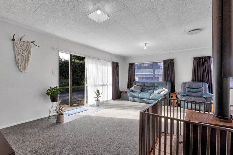 Photo of property in 9a Ballantrae Place, Highlands Park, New Plymouth, 4312