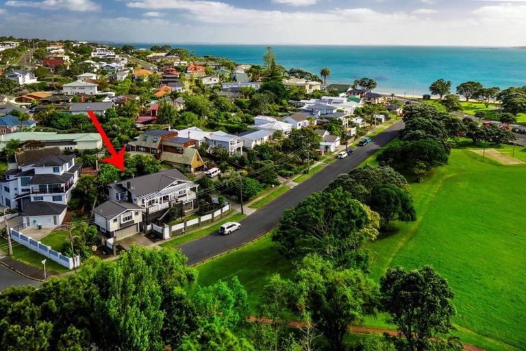 Photo of property in 20 Seabreeze Road, Narrow Neck, Auckland, 0624