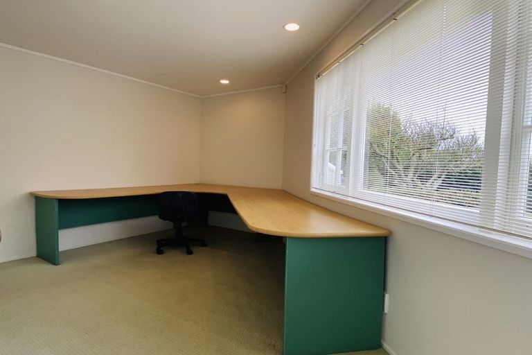Photo of property in 127 St Heliers Road, Saint Heliers, Auckland, 1071