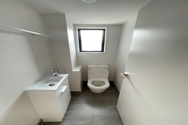 Photo of property in 5 Kanona Way, Albany Heights, Auckland, 0632