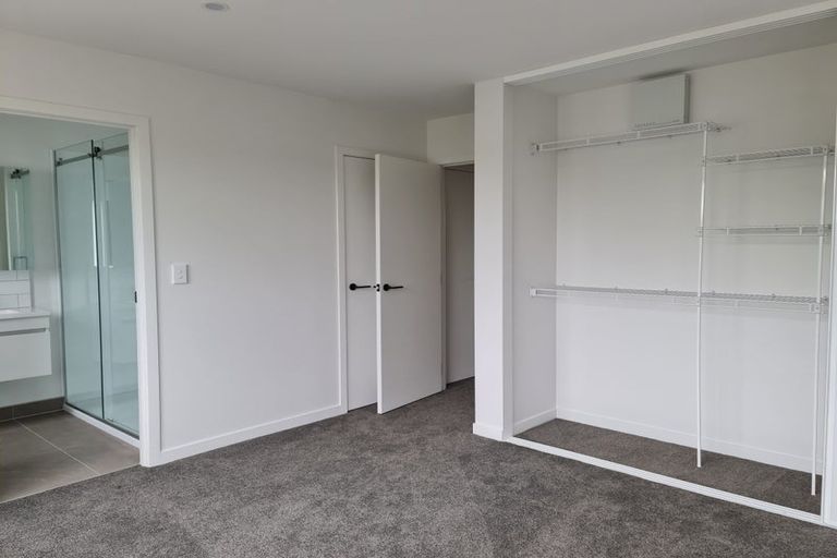 Photo of property in 6 Whakahui Lane, Mangere Bridge, Auckland, 2022