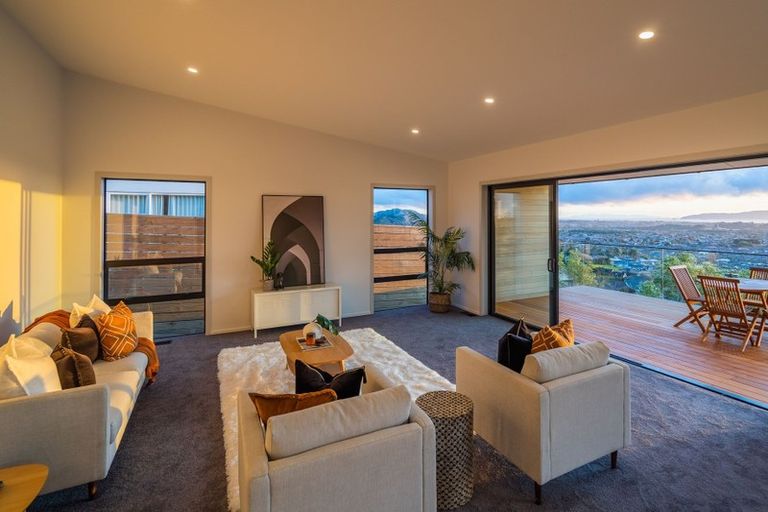 Photo of property in 92 Kotare Street, Waikanae, 5036