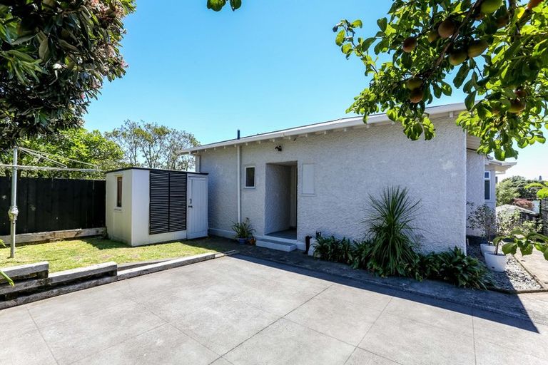 Photo of property in 39 Gaine Street, New Plymouth, 4310