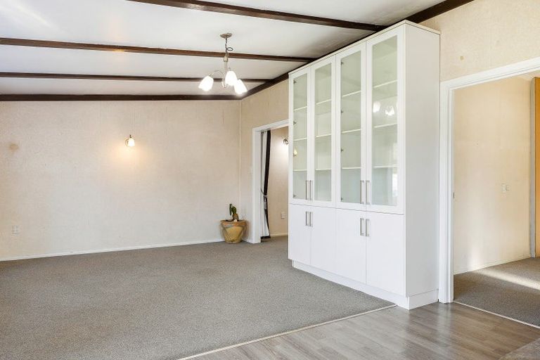 Photo of property in 198 High Street, Oxford, 7430