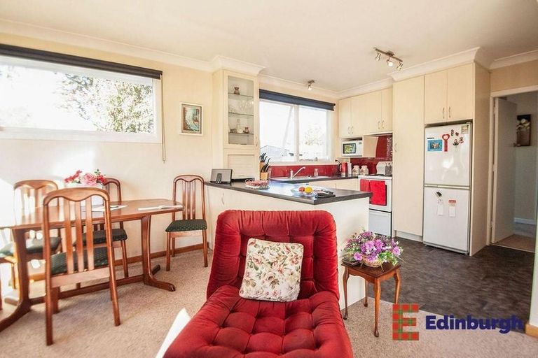 Photo of property in 11 Harrington Street, Lawrence, 9532