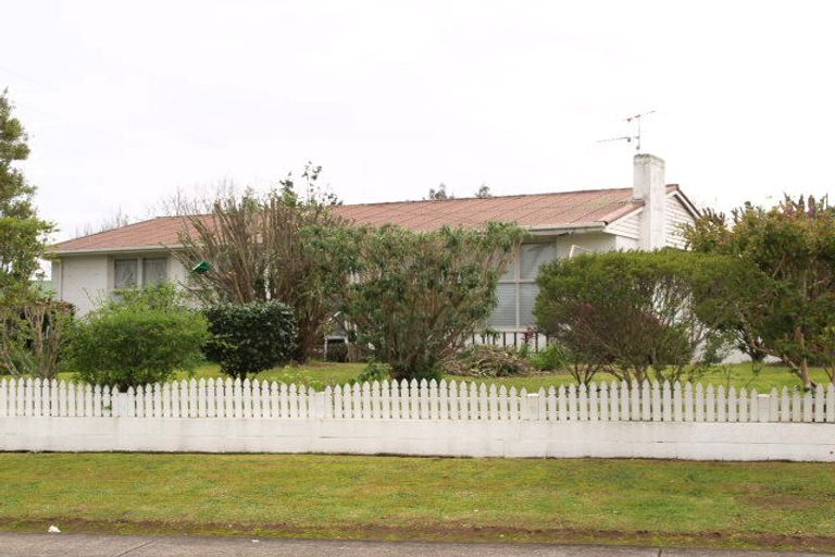 Photo of property in 4 Staines Avenue, Mangere East, Auckland, 2024