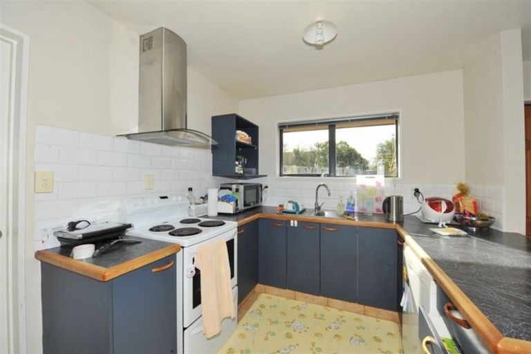 Photo of property in 40a Lambeth Crescent, Redwood, Christchurch, 8051