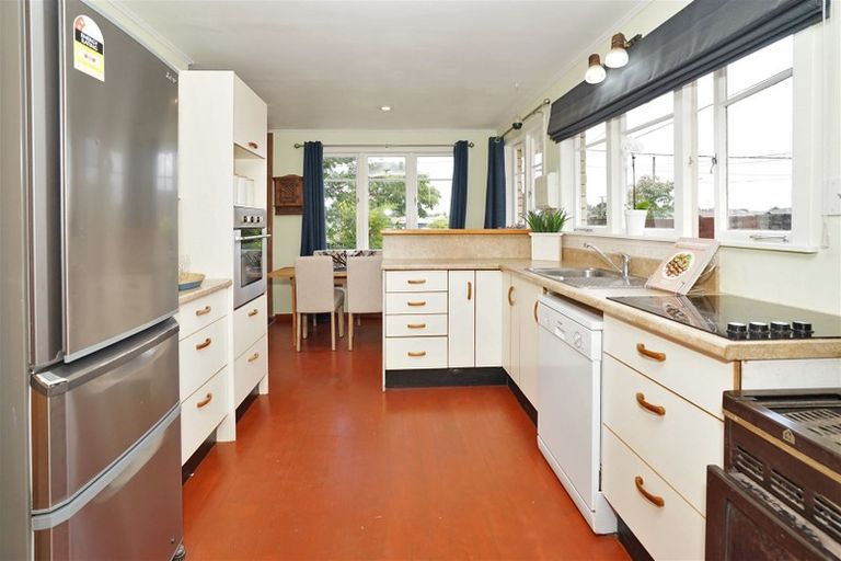 Photo of property in 98 Masters Avenue, Hillcrest, Hamilton, 3216