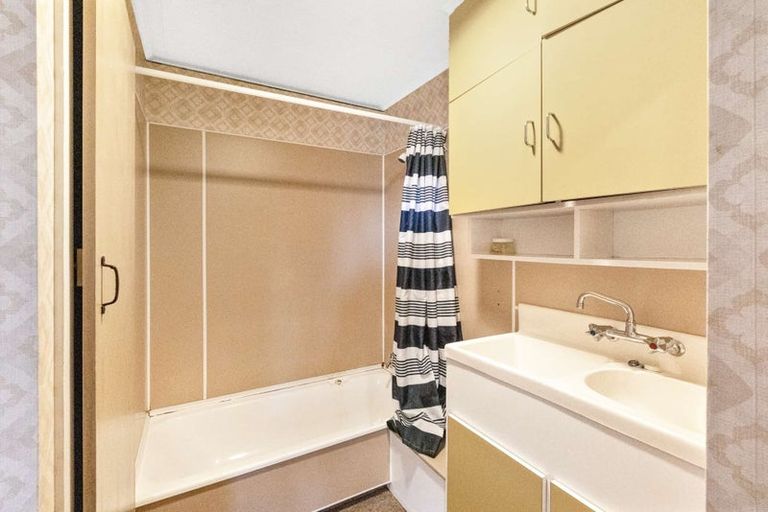 Photo of property in 11 Thomas Street, Gore, 9710