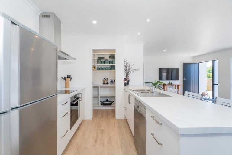 Photo of property in 4 Fred Harsant Drive, Cooks Beach, 3591