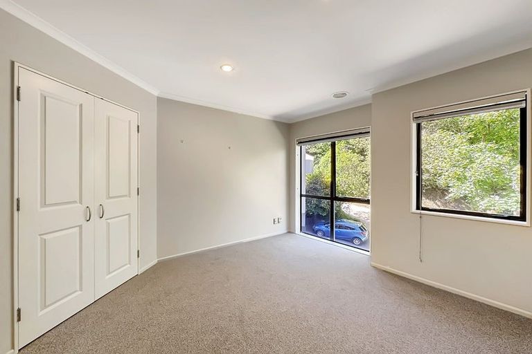 Photo of property in 5 Bank Road, Northland, Wellington, 6012