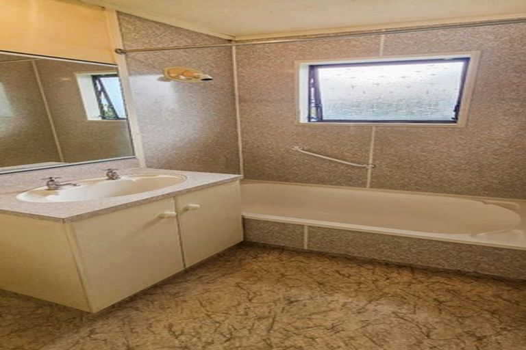 Photo of property in 32a Spriggs Crescent, Greenmeadows, Napier, 4112