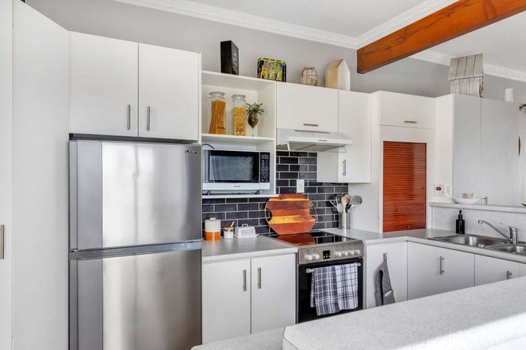 Photo of property in 52 Kitchener Street, Gore, 9710