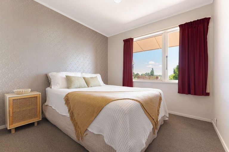 Photo of property in 200 Welcome Bay Road, Welcome Bay, Tauranga, 3112