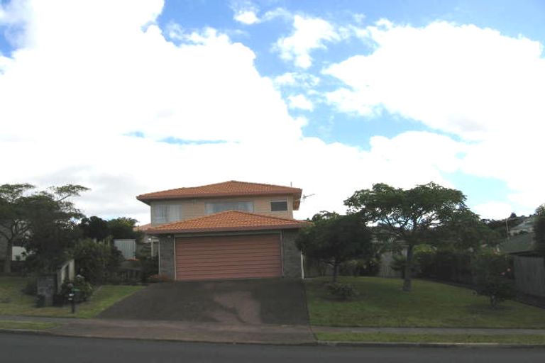 Photo of property in 46 Unsworth Drive, Unsworth Heights, Auckland, 0632