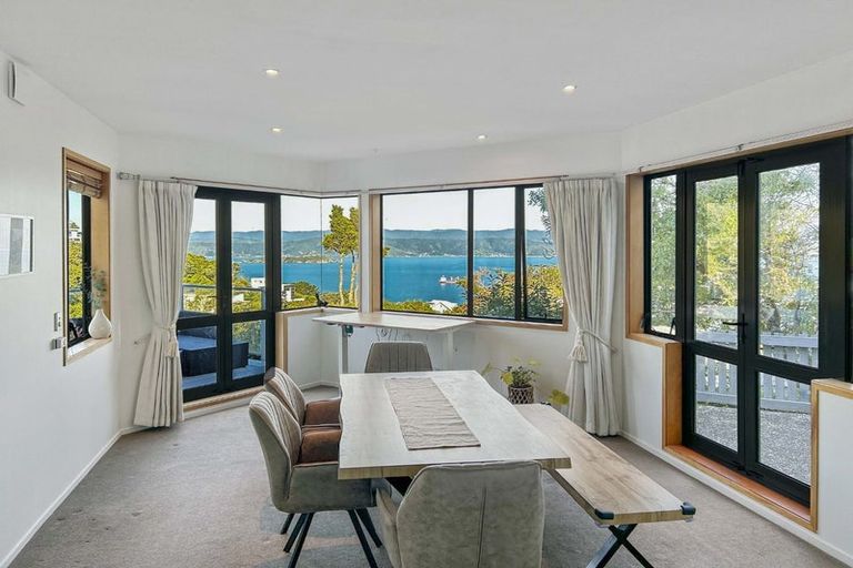 Photo of property in 15a Waru Street, Khandallah, Wellington, 6035