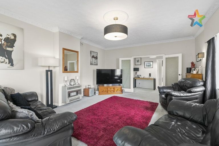 Photo of property in 11 Godley Street, Waterloo, Lower Hutt, 5011