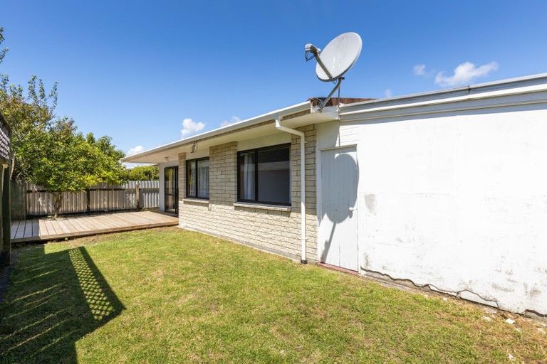 Photo of property in 2/23 Record Street, Fitzroy, New Plymouth, 4312