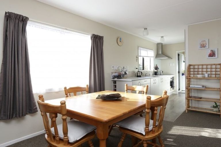 Photo of property in 1/201 Avondale Road, Greenmeadows, Napier, 4112