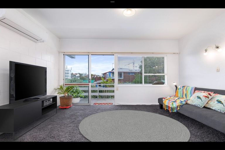 Photo of property in 4/9 Marau Crescent, Mission Bay, Auckland, 1071