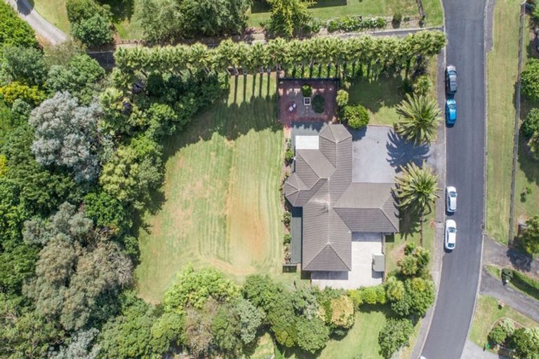Photo of property in 16 Awaroa Stream Drive, Waiuku, 2123