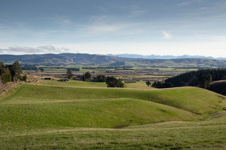 Photo of property in 125-127 Bell Road, Waiwhetu, Lower Hutt, 5010