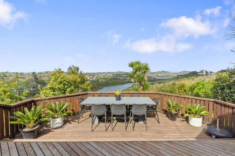 Photo of property in 2/3a Colenso Place, Mission Bay, Auckland, 1071