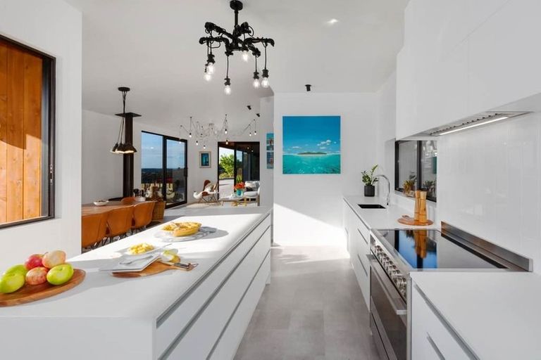 Photo of property in 221 Huia Street, Waikanae, 5391