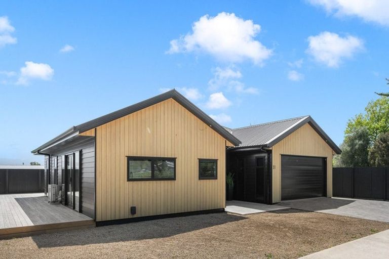 Photo of property in 31 Regent Street, Martinborough, 5711