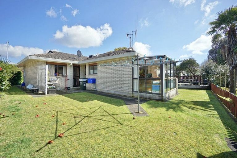 Photo of property in 12 Norrie Street, Te Puke, 3119