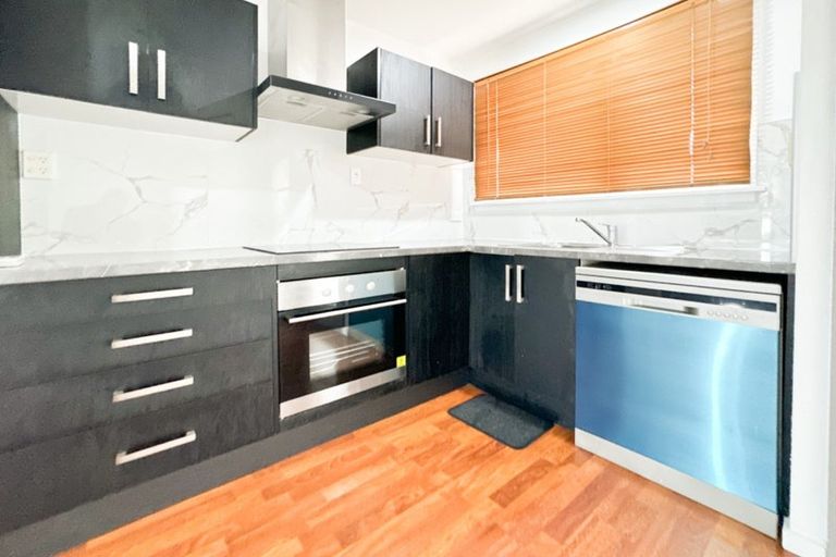 Photo of property in 3/22 Burdale Street, Riccarton, Christchurch, 8011