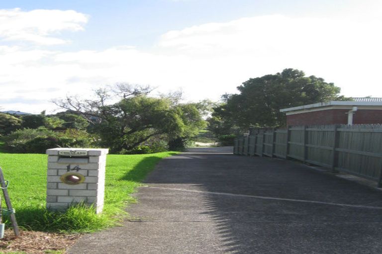 Photo of property in 14 Kentigern Close, Pakuranga, Auckland, 2010
