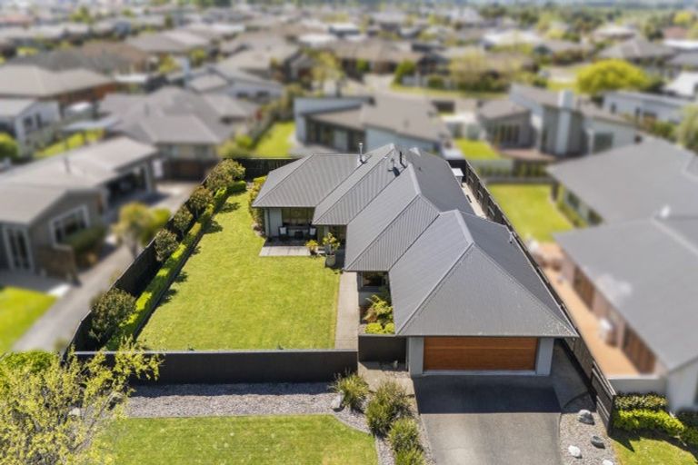 Photo of property in 5 Rodeo Drive, Kelvin Grove, Palmerston North, 4414