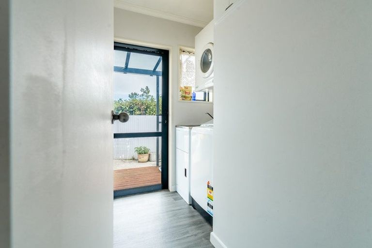 Photo of property in 3 Queen Street, Milton, 9220