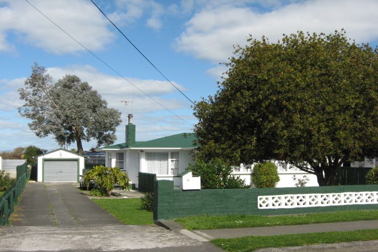 Photo of property in 9 Flower Street, Bulls, 4818