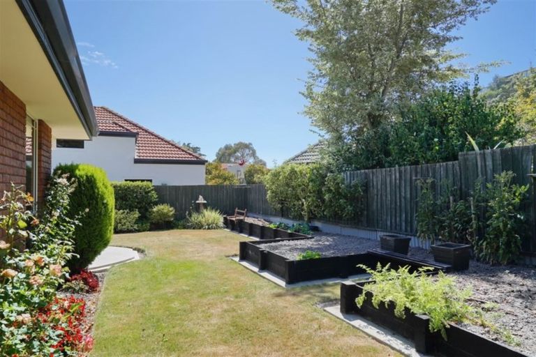 Photo of property in 15 Basil Place, Mount Pleasant, Christchurch, 8081