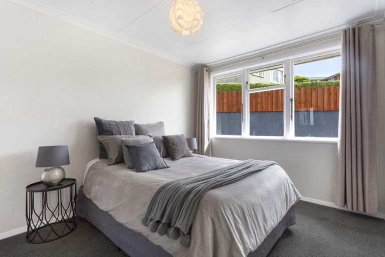 Photo of property in 25 Hanlon Street, Halfway Bush, Dunedin, 9010