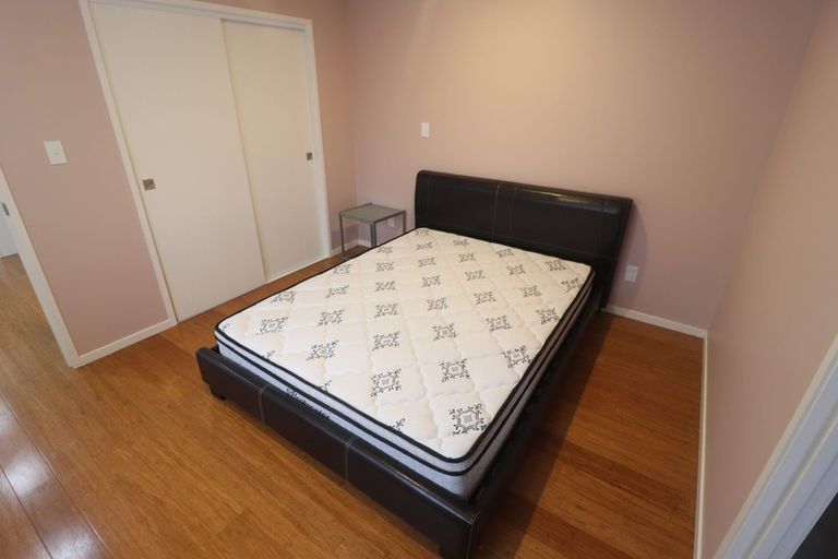 Photo of property in 18 Castlepoint Avenue, Takanini, 2110