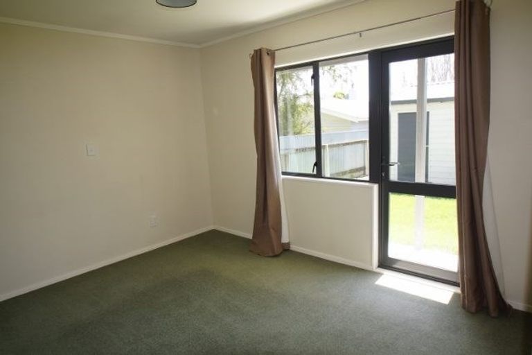 Photo of property in 12a Nimon Street, Havelock North, 4130