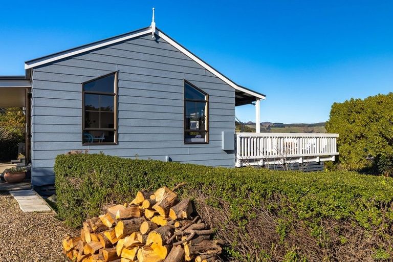 Photo of property in 12 James Drive, Diamond Harbour, Lyttelton, 8971